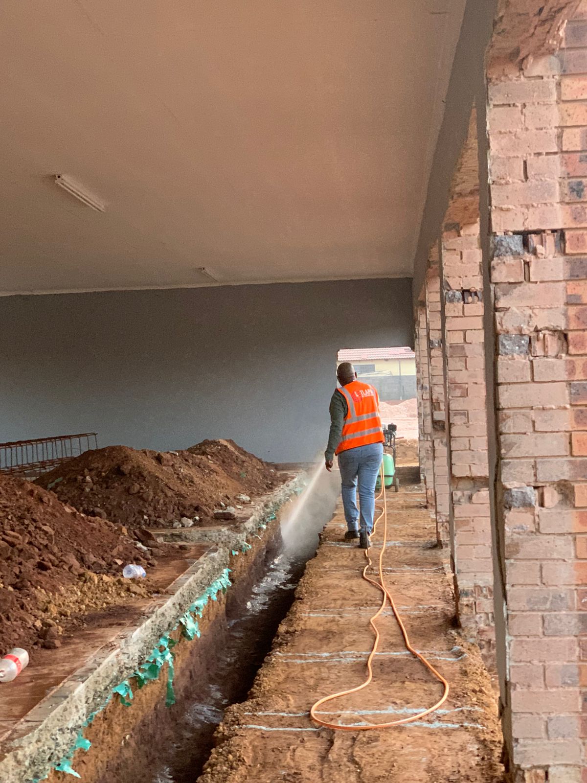 Cockroach gel treatment